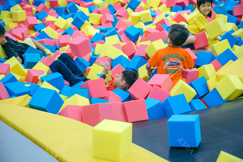 室內(nèi)游樂場